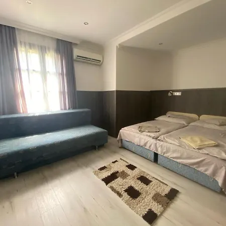 Apartmanhaz Holiday home *
