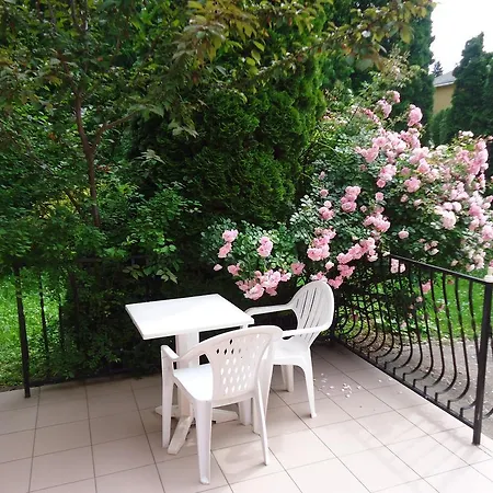 بيت للعطل Apartmanhaz *