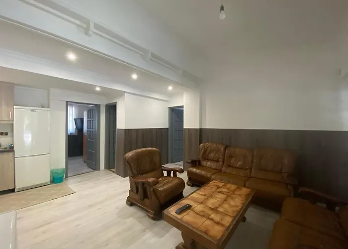Apartmanhaz *