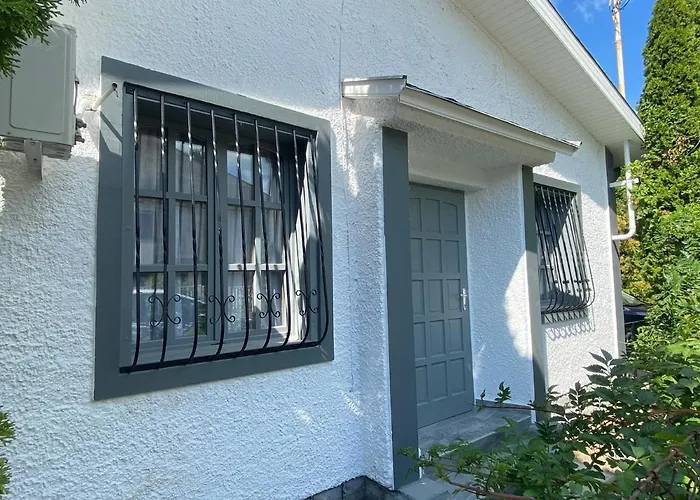 Apartmanhaz בית נופש באלאטונפורד